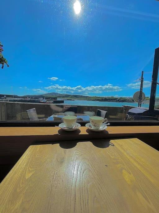 Cosy Portmor Log Cabin- Sea Views, Deck & Relaxation Malin Head Bagian luar foto