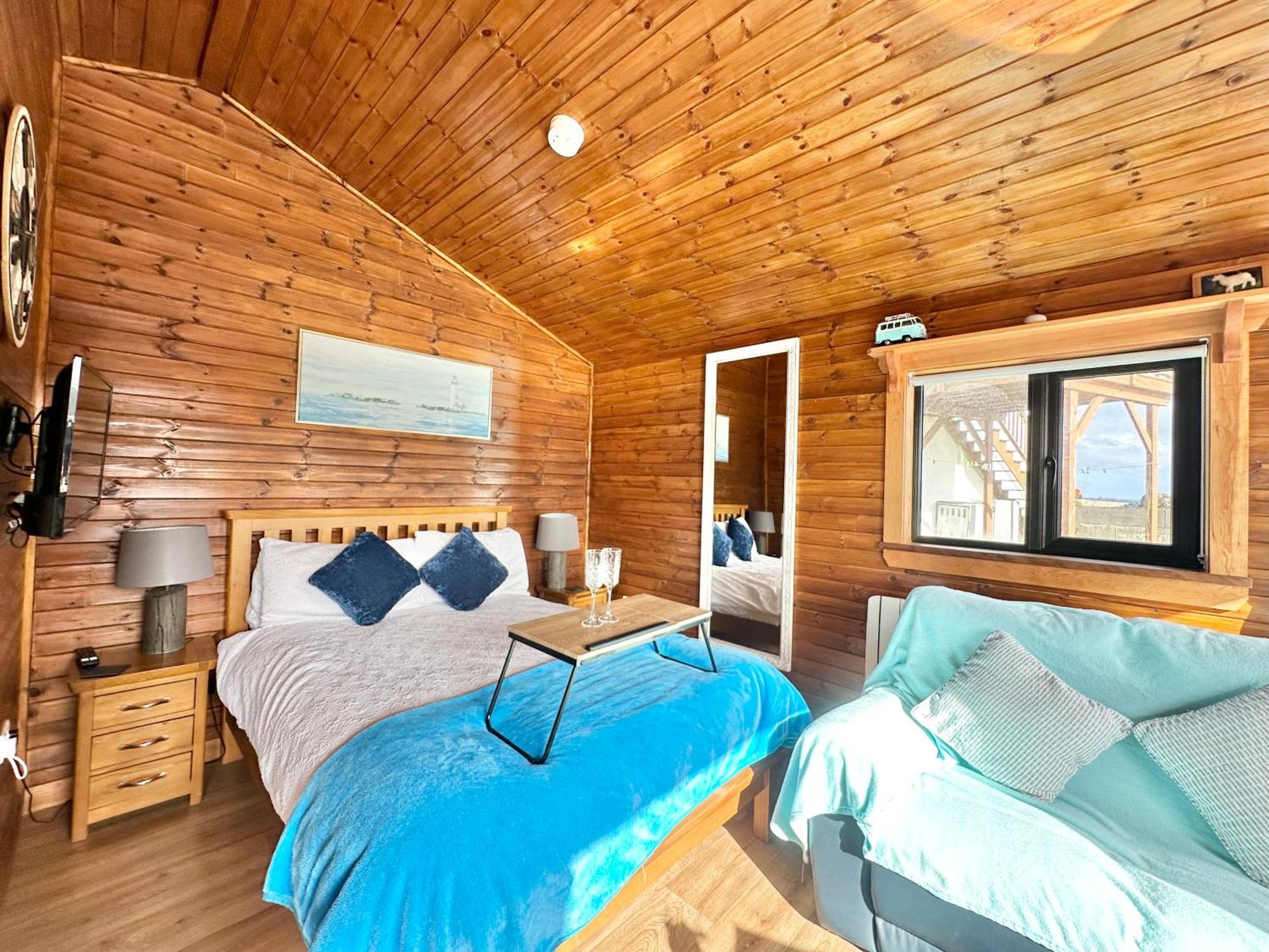 Cosy Portmor Log Cabin- Sea Views, Deck & Relaxation Malin Head Bagian luar foto